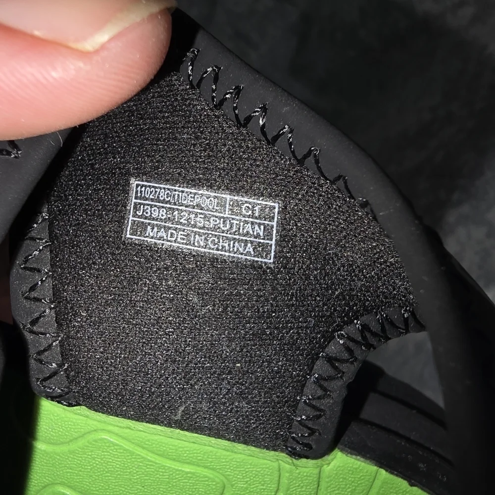 Teva Black and Green Tidepool Sport Kids Sandal Size 1